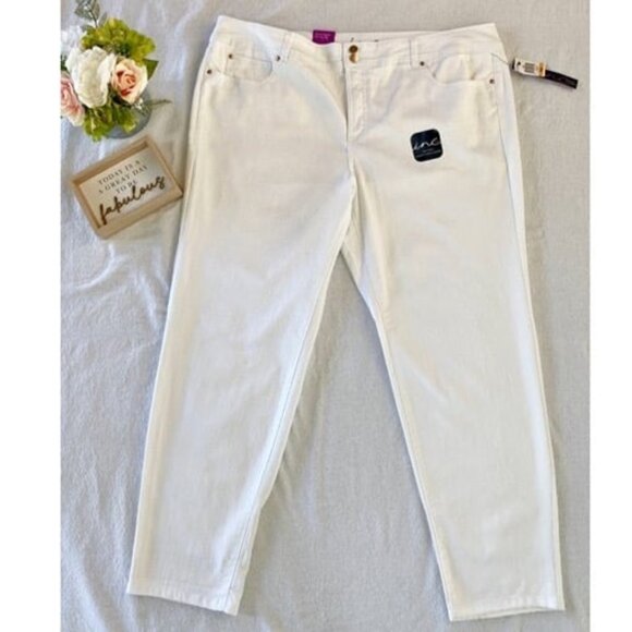 NWT INC Woman. Size 24W. White denim boyfriend slim tech fit. New with tags - Picture 1 of 5